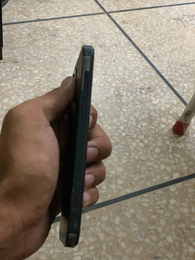 Iphone12 0