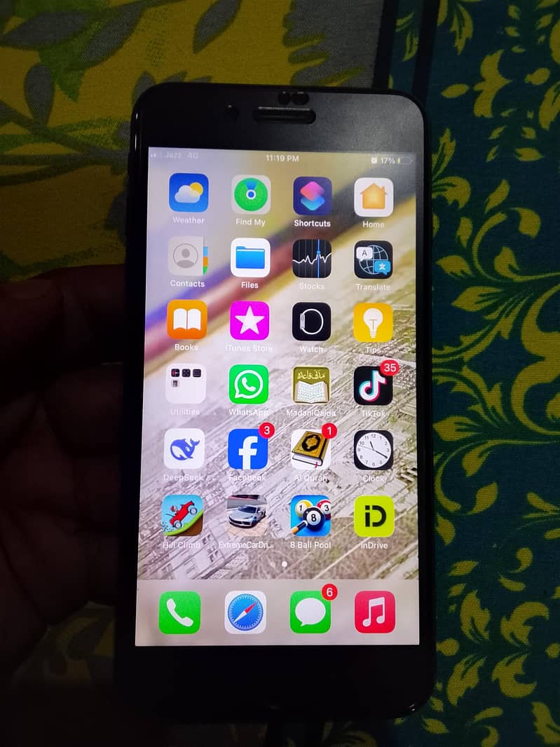 Apple iPhone 7 Plus 7