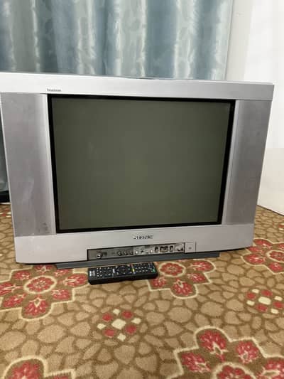 Sharp 21 Inch CRT Television with new Remote