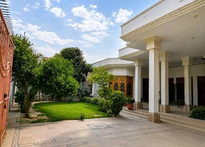 27 Marla House Is Available In Mehmoodabad