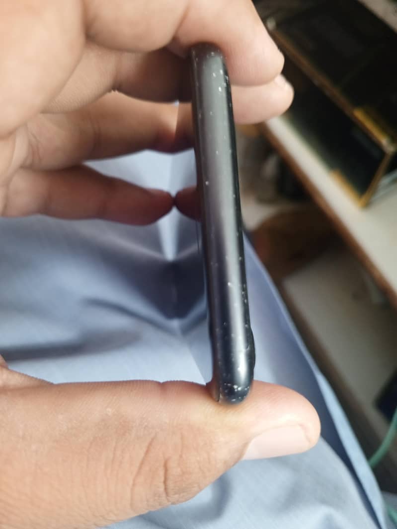 Apple iPhone 7 2