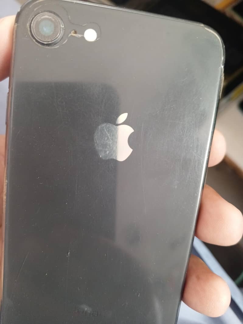 Apple iPhone 8 7