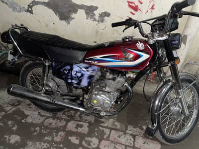 CG Honda 125cc WhatsApp number 03294861109
