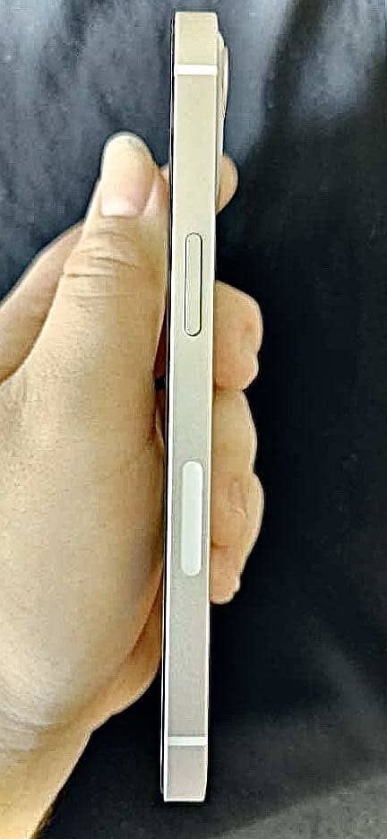 Apple iPhone 13 3