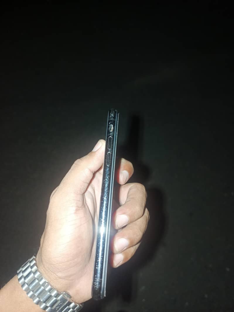 Apple iPhone X 6