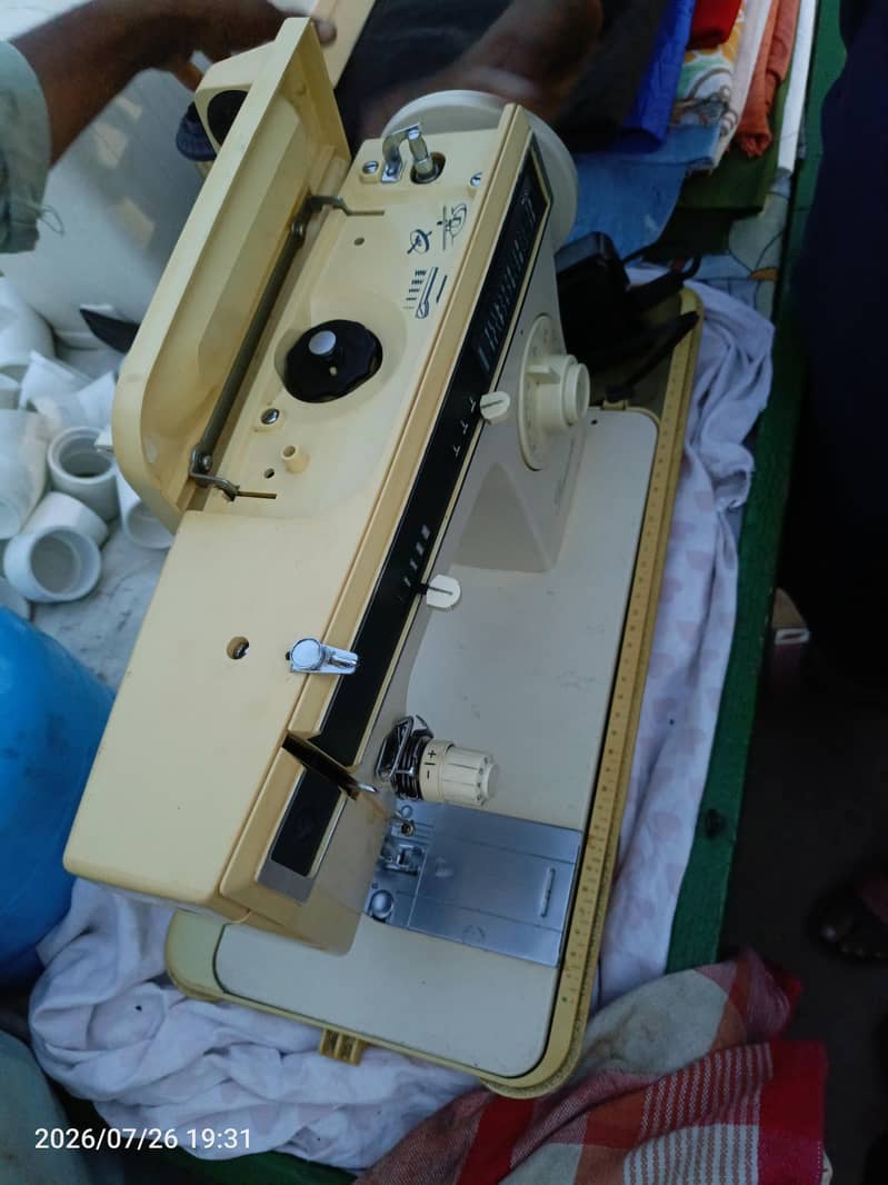 Singer machine 0
