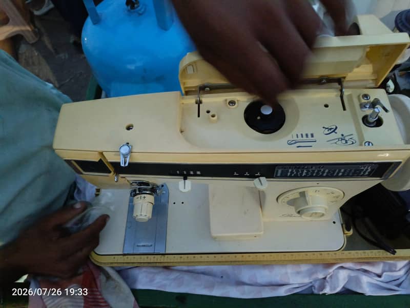 Singer machine 3