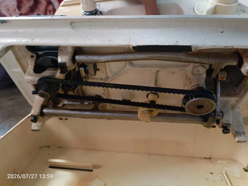 Singer machine 6