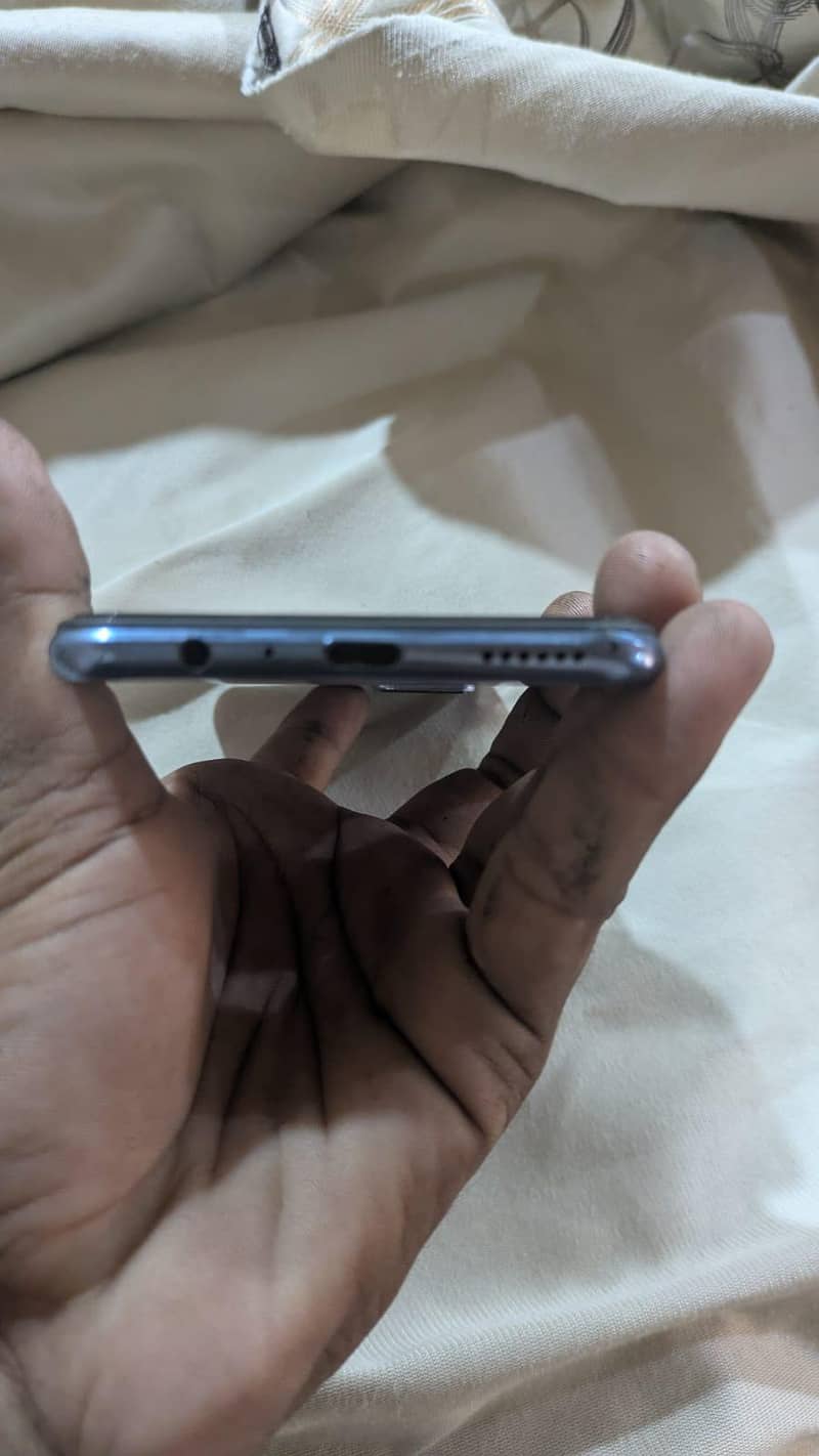 Vivo V21e 4