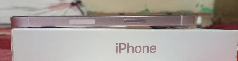 Apple iPhone 13 3
