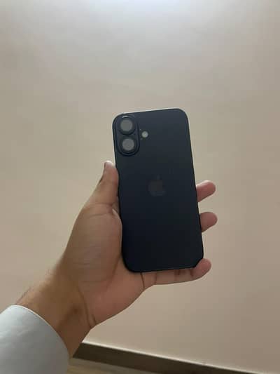 Apple iPhone 16