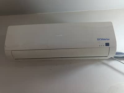 1 Ton Haier inverter AC with genuine freezer 10/10 condition