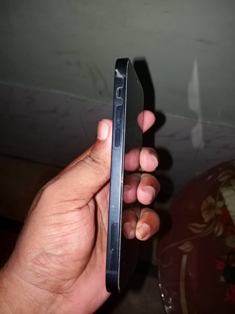 iPhone 12 1