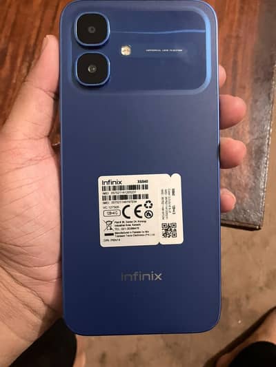 I AM SELLING INFINIX SMART 20.4/128. Serious buyers Contacts me.