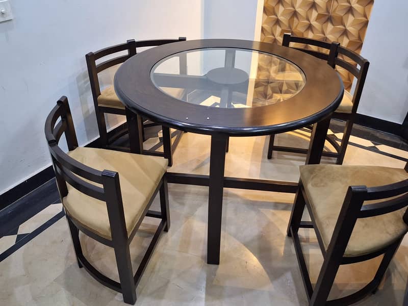 Smart dining table 5