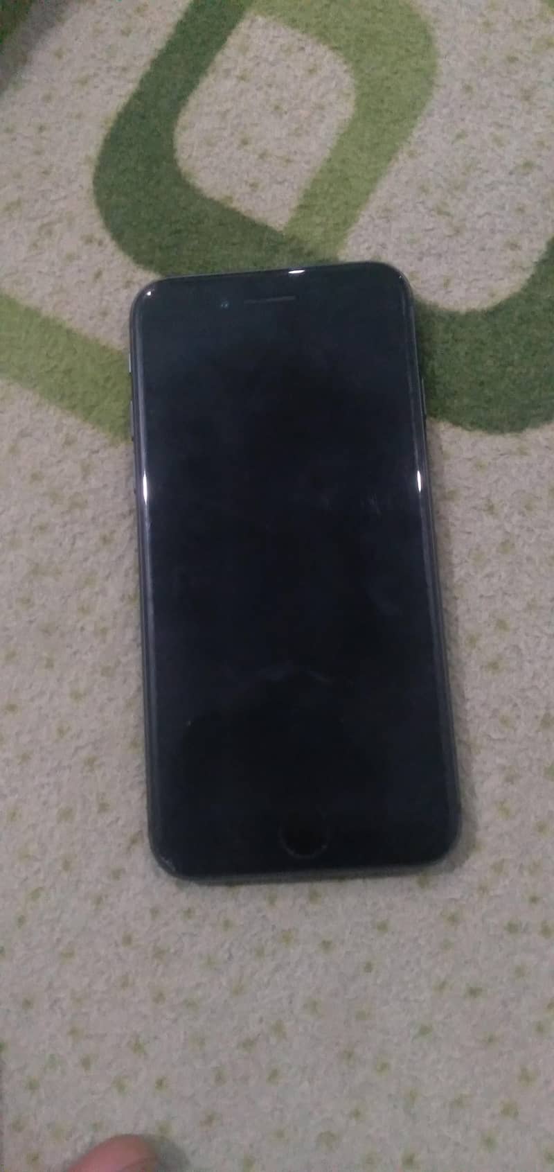 Apple iPhone 8 1
