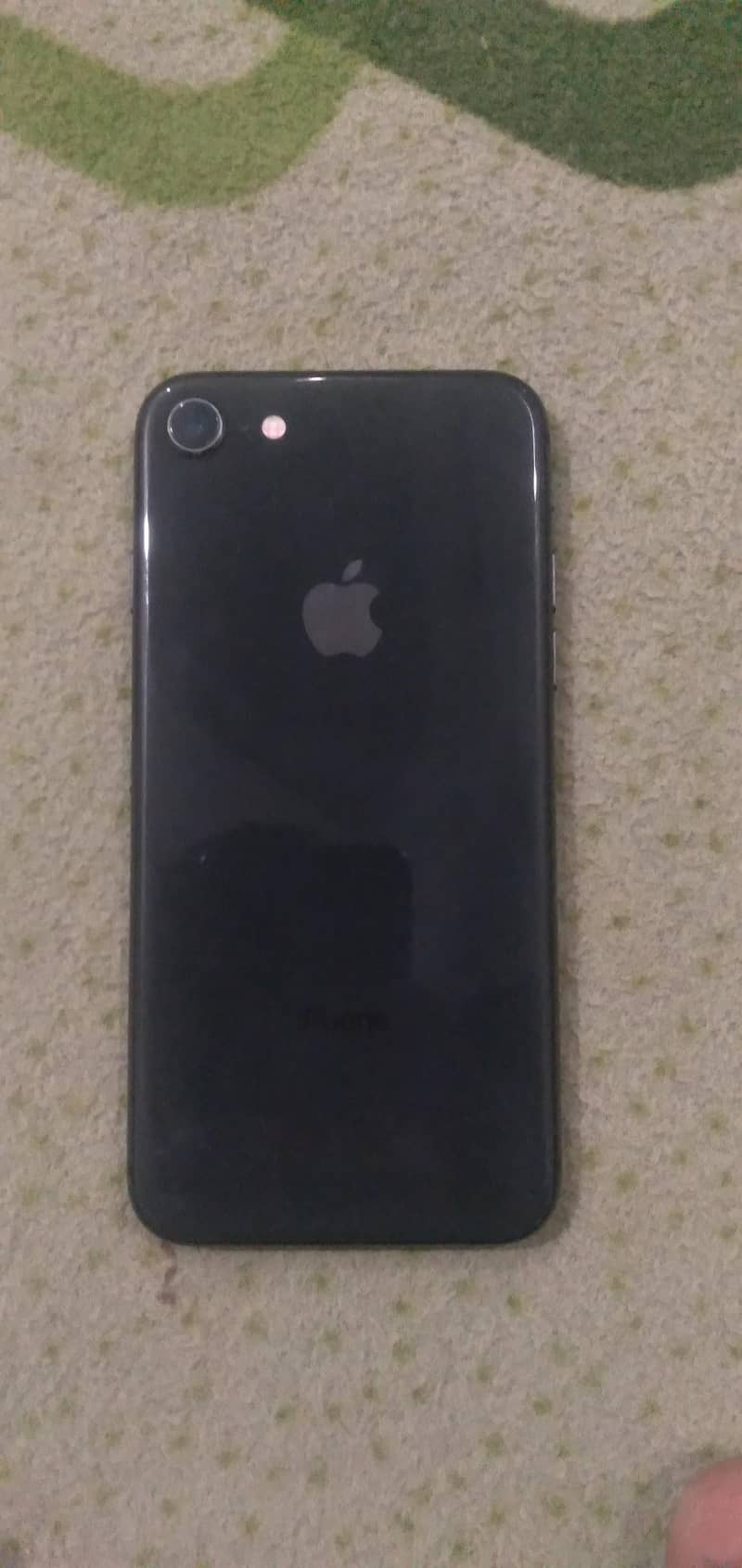 Apple iPhone 8 3