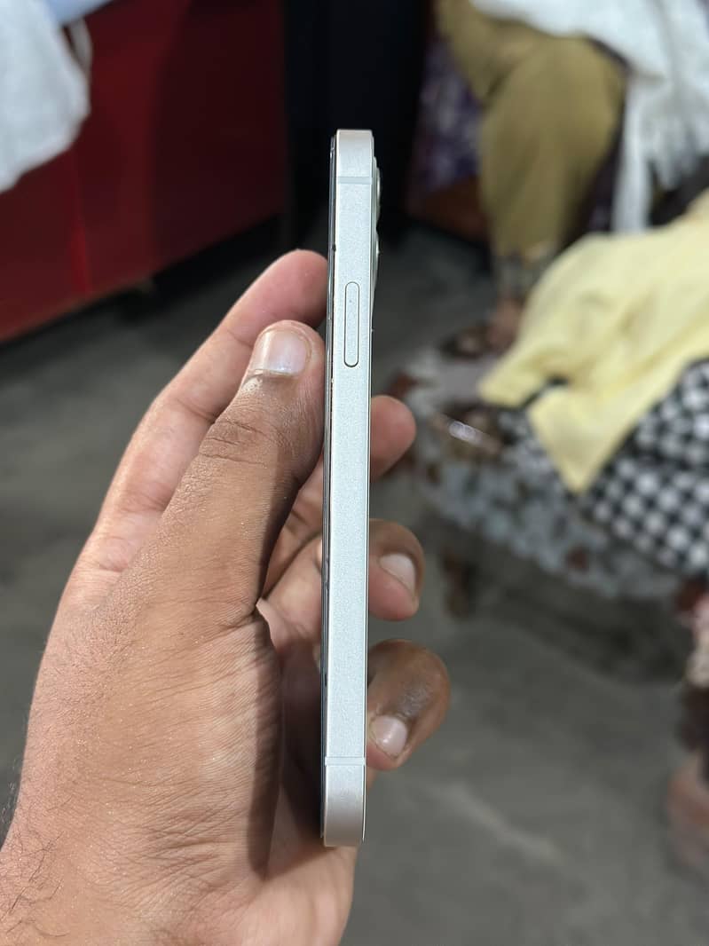 Apple iPhone 12 2
