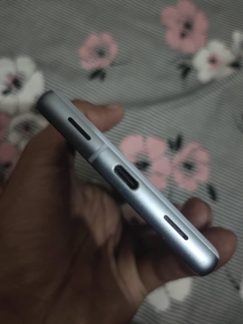 Google Pixel 7a 3
