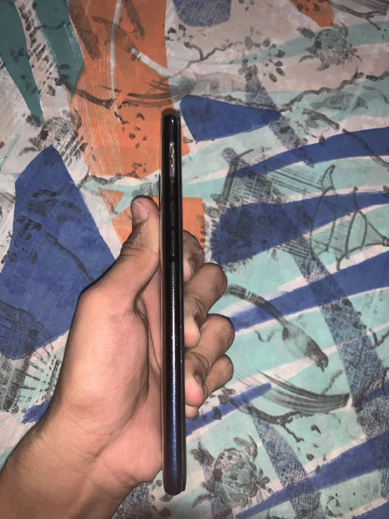 Realme C2 1