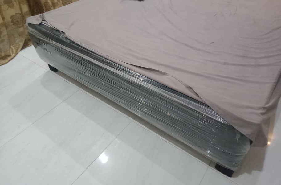 KingSize Double Bed 2