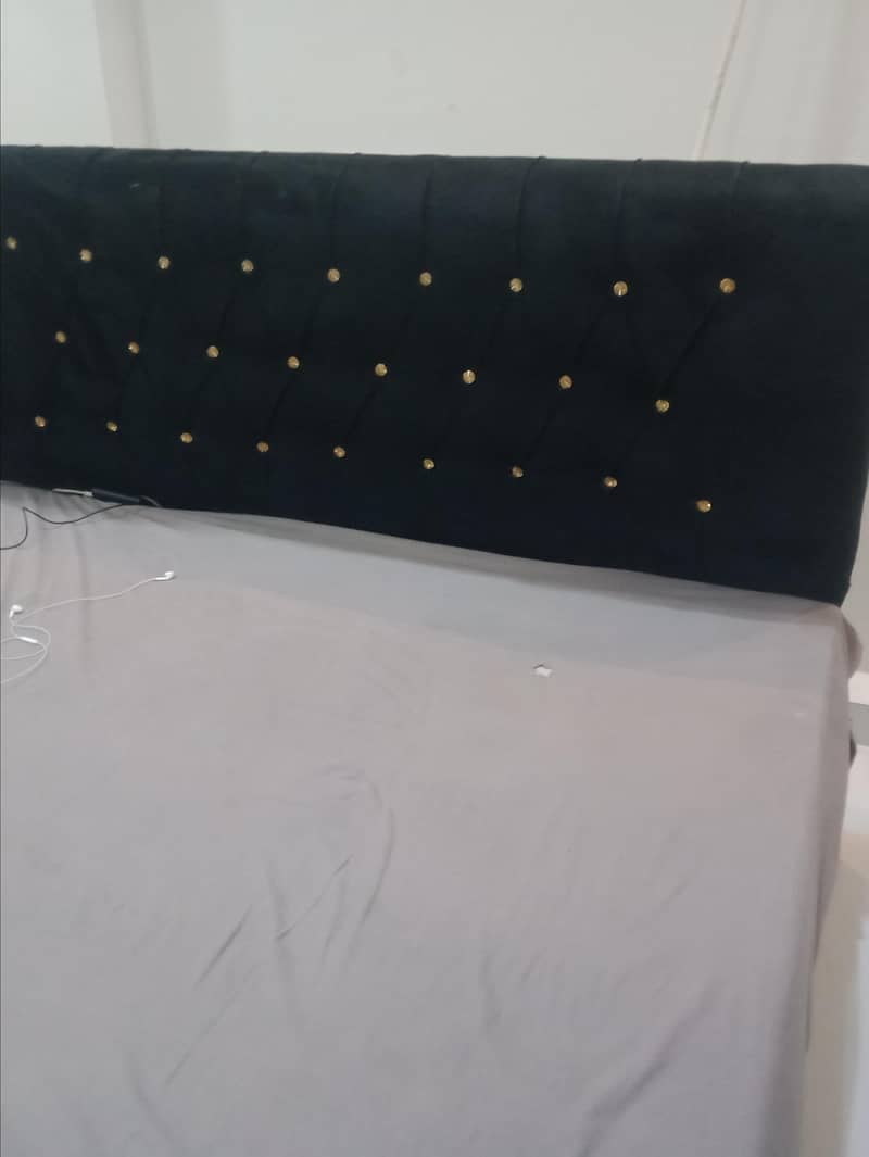 KingSize Double Bed 5