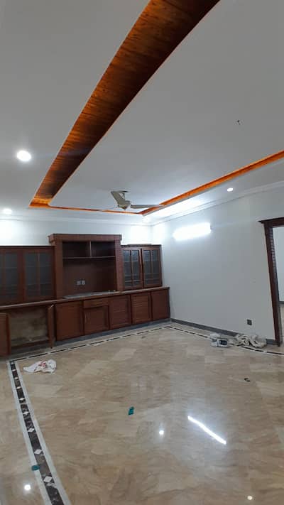 Upper Portion 3 bed available for Rent in E-11 Islamabad