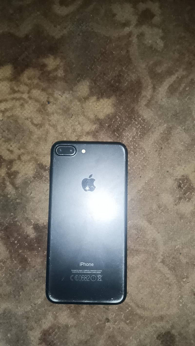 Apple iPhone 7 Plus 0