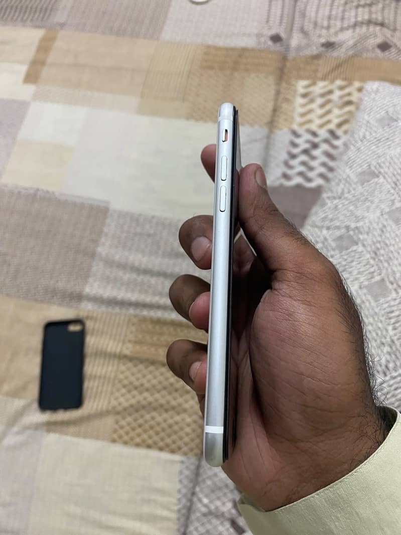 Apple iPhone SE 4