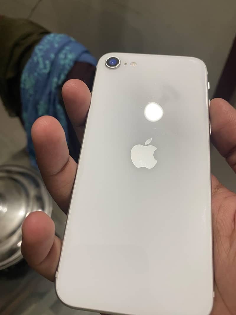 Apple iPhone SE 6