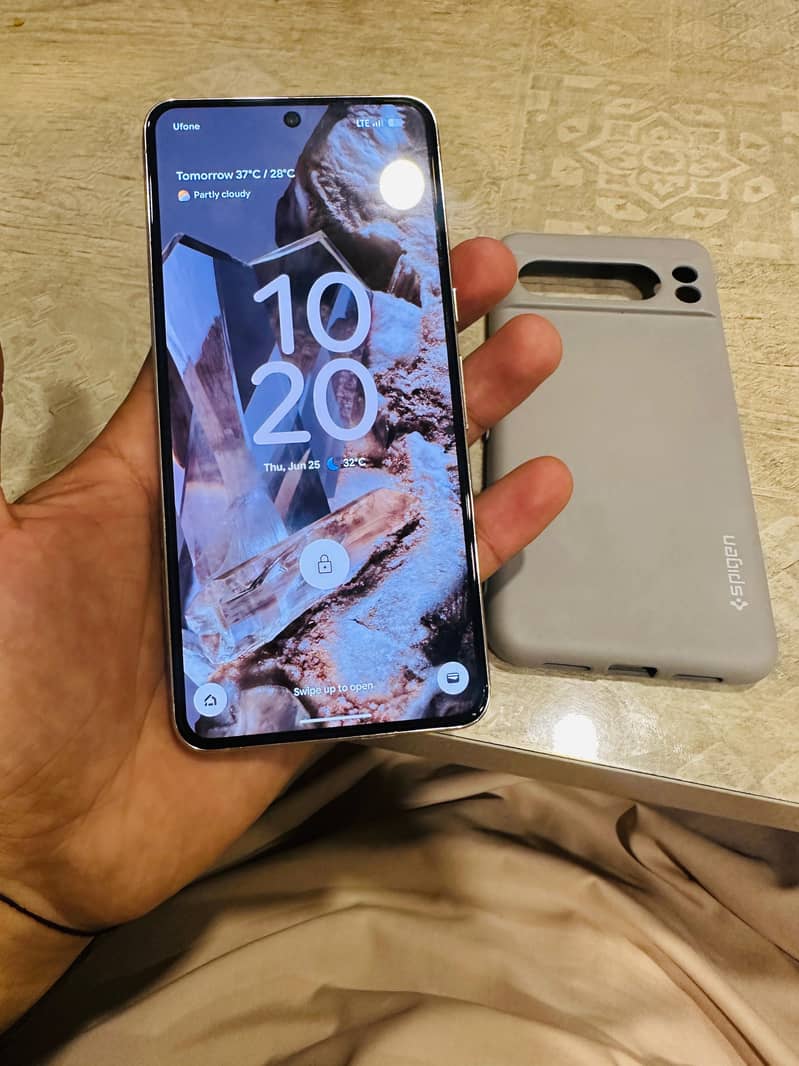 Google Pixel 8 Pro 0