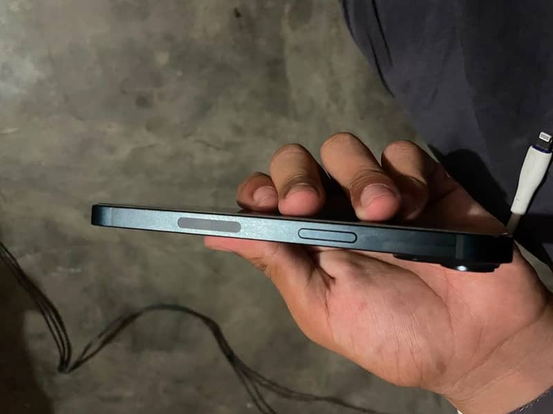 Apple iPhone 14 1