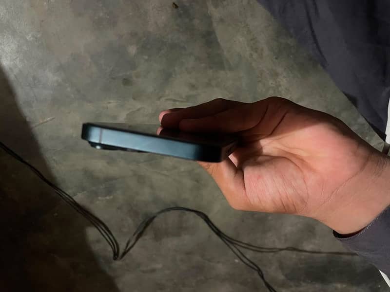 Apple iPhone 14 2