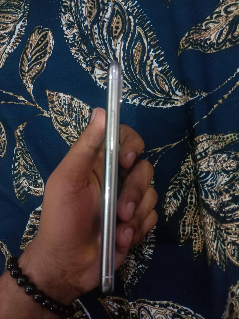 Apple iPhone X 1
