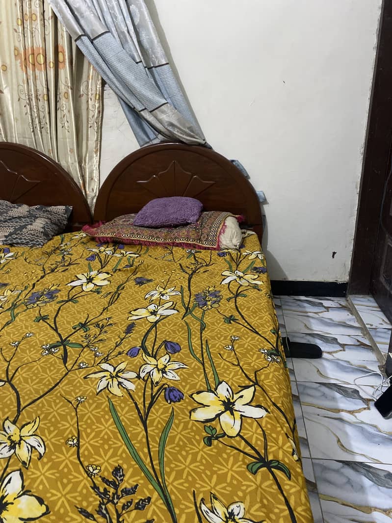 2 single Beds 1