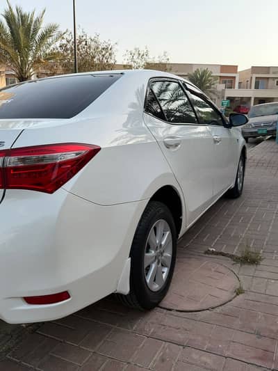 Toyota Corolla Altis 2015