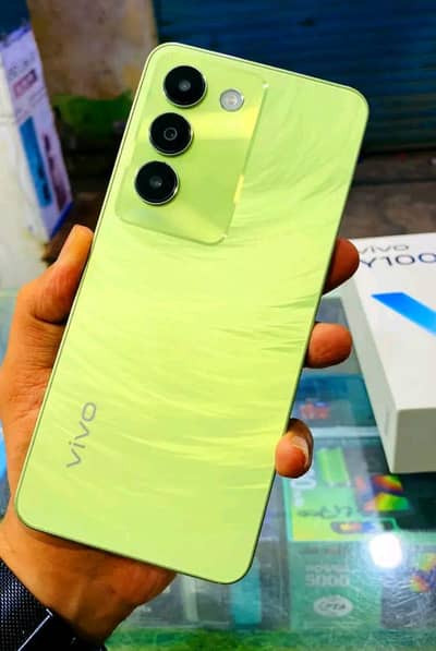 Vivo Y100 ram 8gb room 128gb 03704828759
