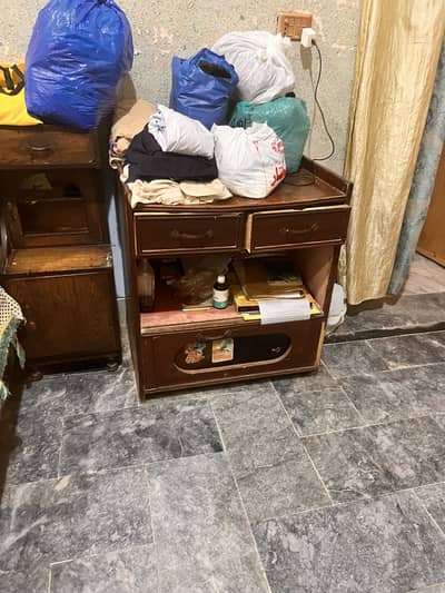 Tv trolly and