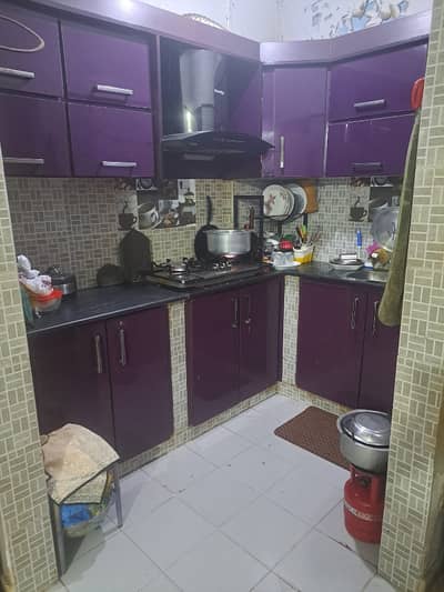 Larib Garden 2 bad dd first floor floor corner West open demand 90 lakh*Code(16829)*