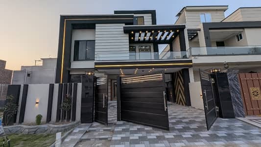 F-Block 10 Marla Brand New House For Sale