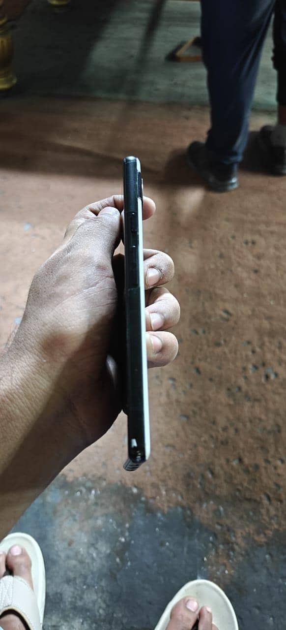 Google Pixel 6a 5