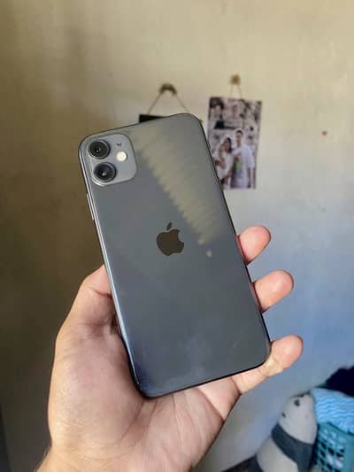 iPhone 11 128 GB Dual Sim Pta Approved Exchange