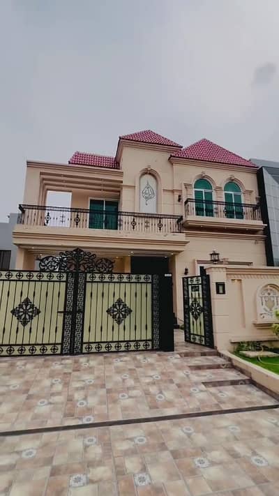 10 Marla House For Rent B-Block, Near Fountain
