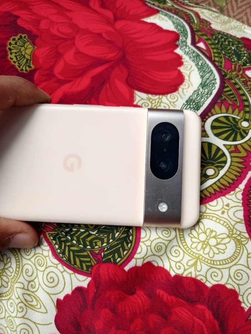Google Pixel 8a 1