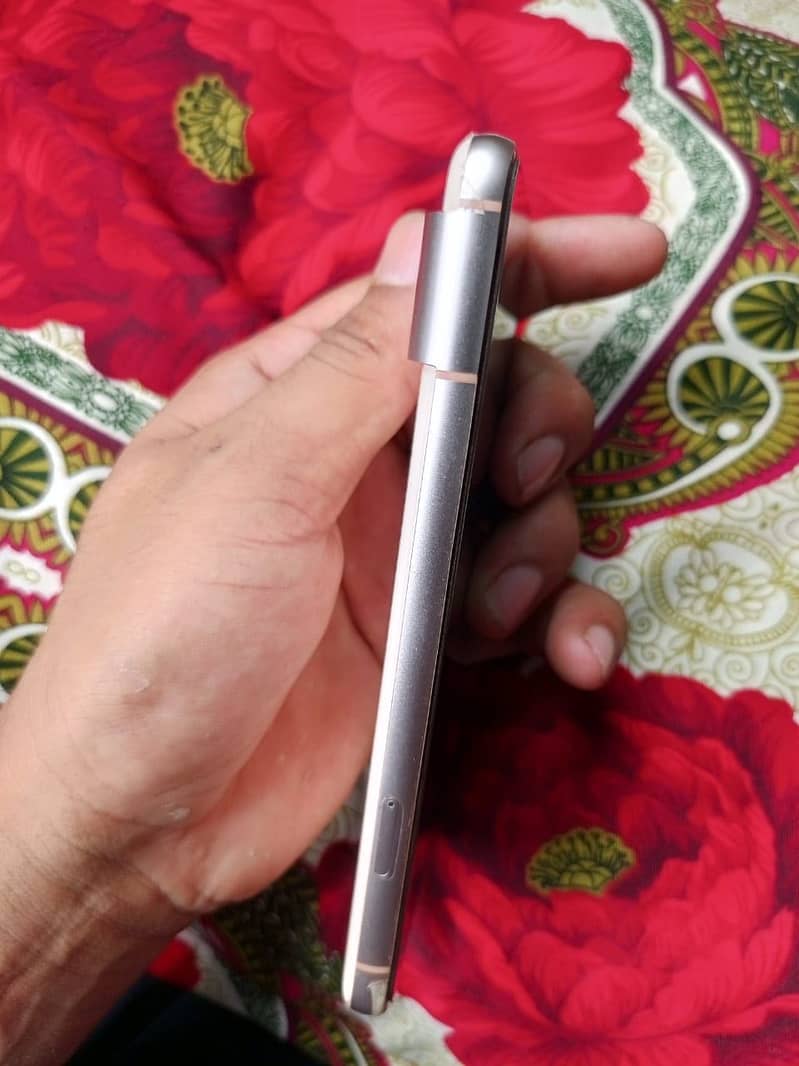 Google Pixel 8a 5