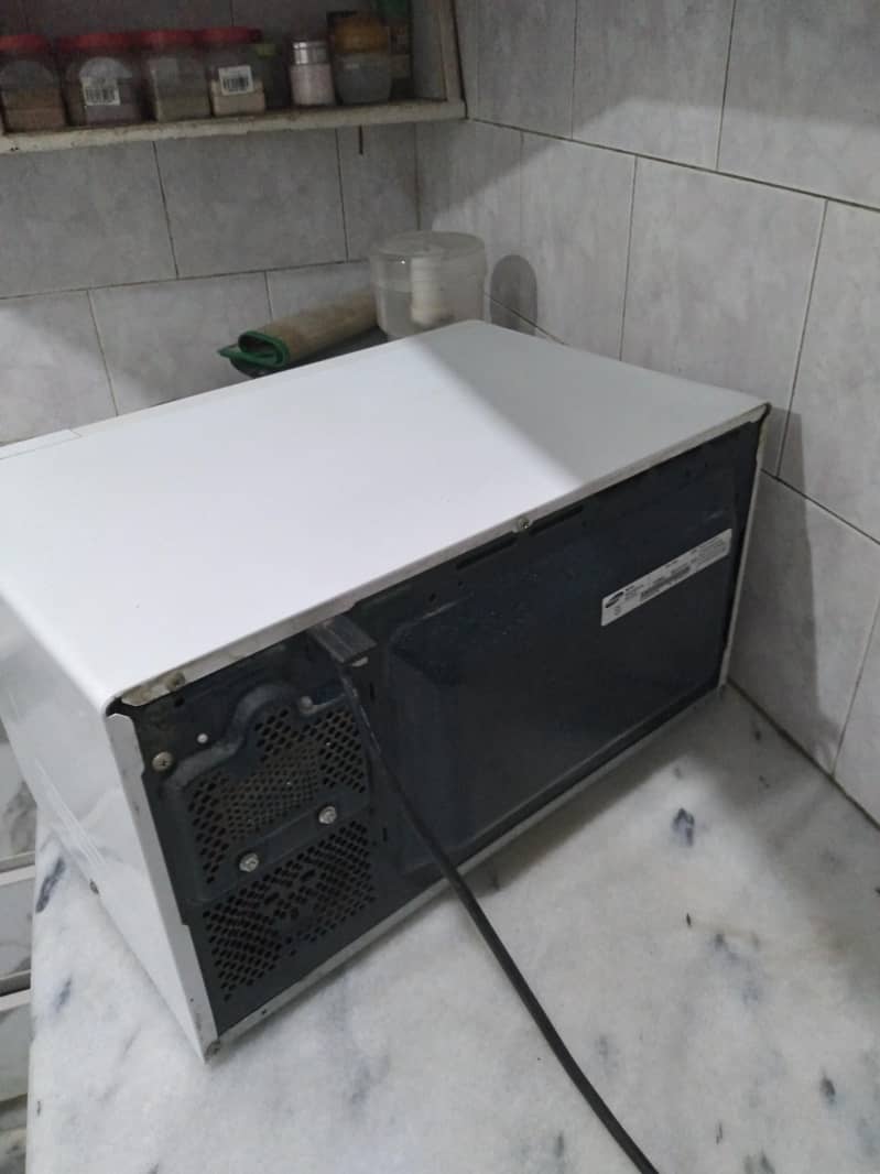 microwave 1