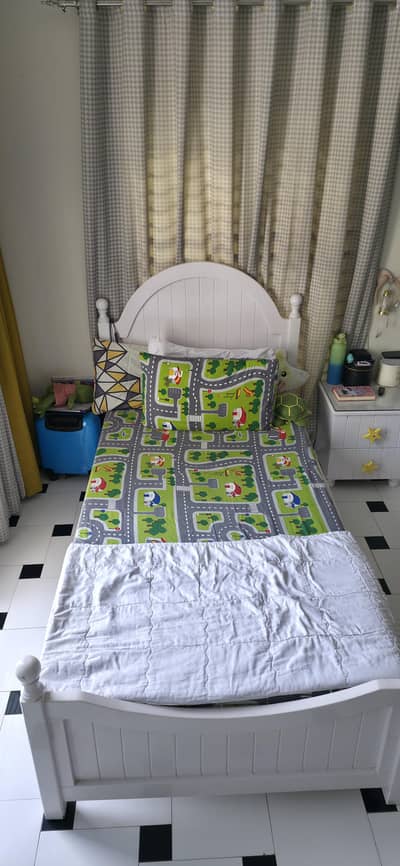 Complete room furniture