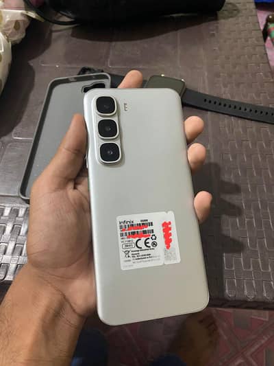 Infinix hot 60 pro plus (6 months sa zadyia hi warranty ha)