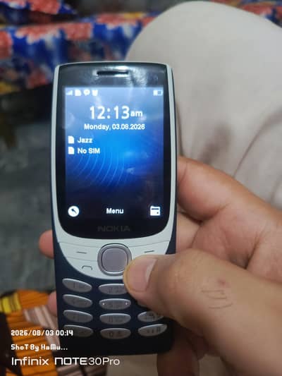 Nokia 8210 4G