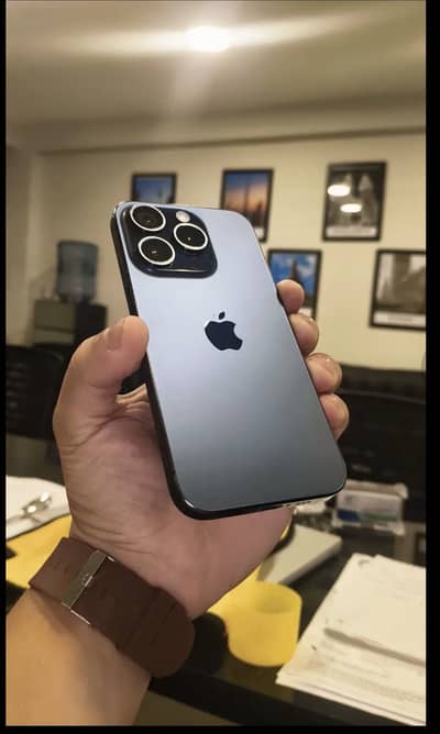 Apple iPhone 15 Pro